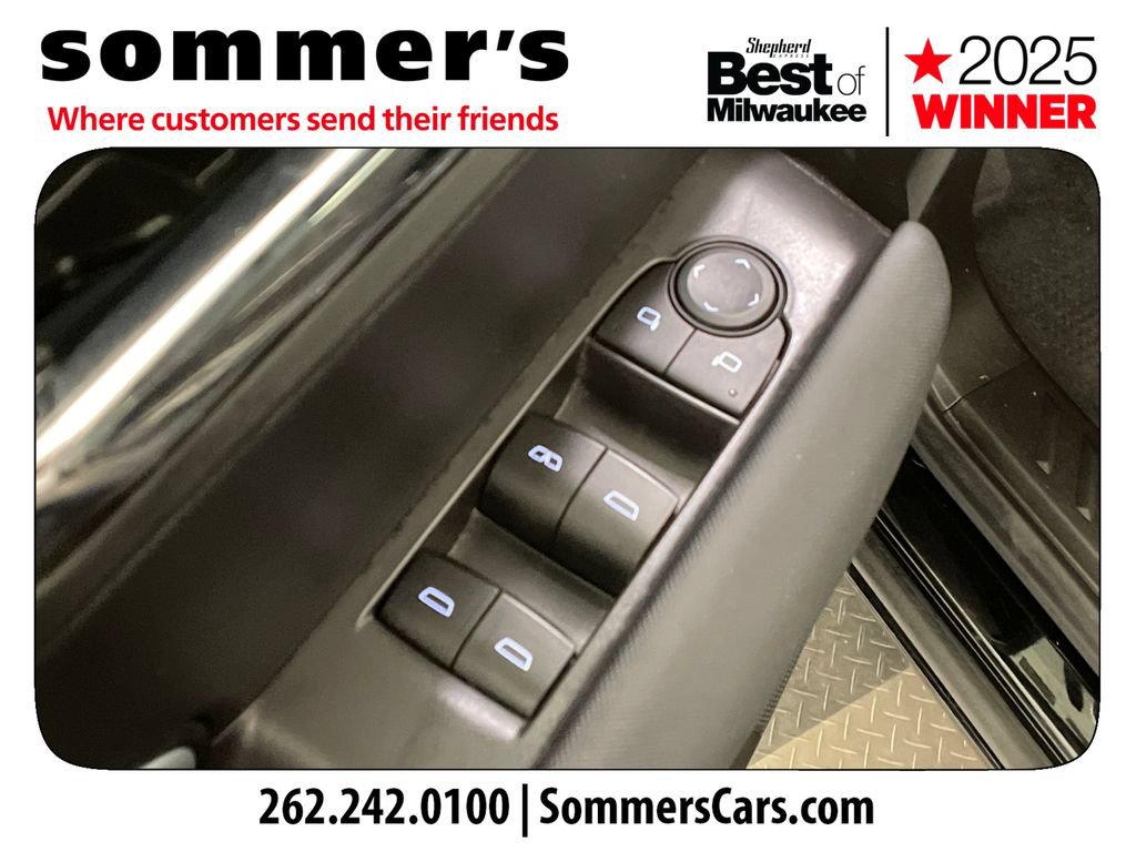 Used 2023 Chevrolet Colorado Z71 w/ Z71 Convenience Package 2 AWD/4WD image 11