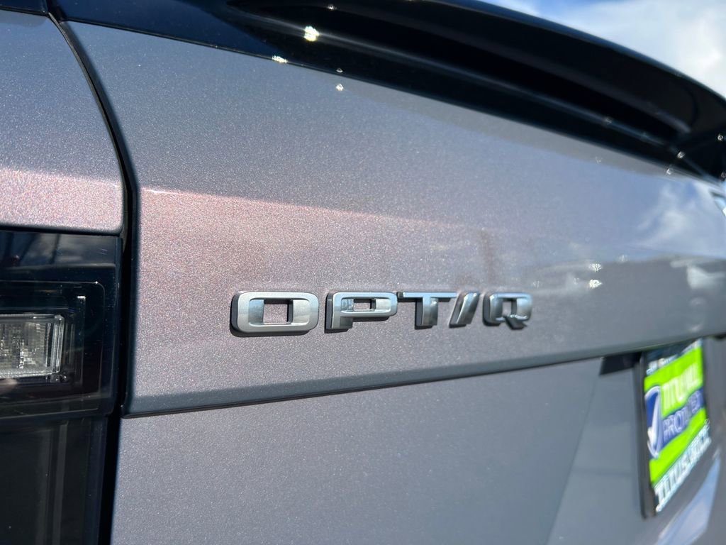 Used 2025 Cadillac Optiq Luxury 1 AWD/4WD image 32