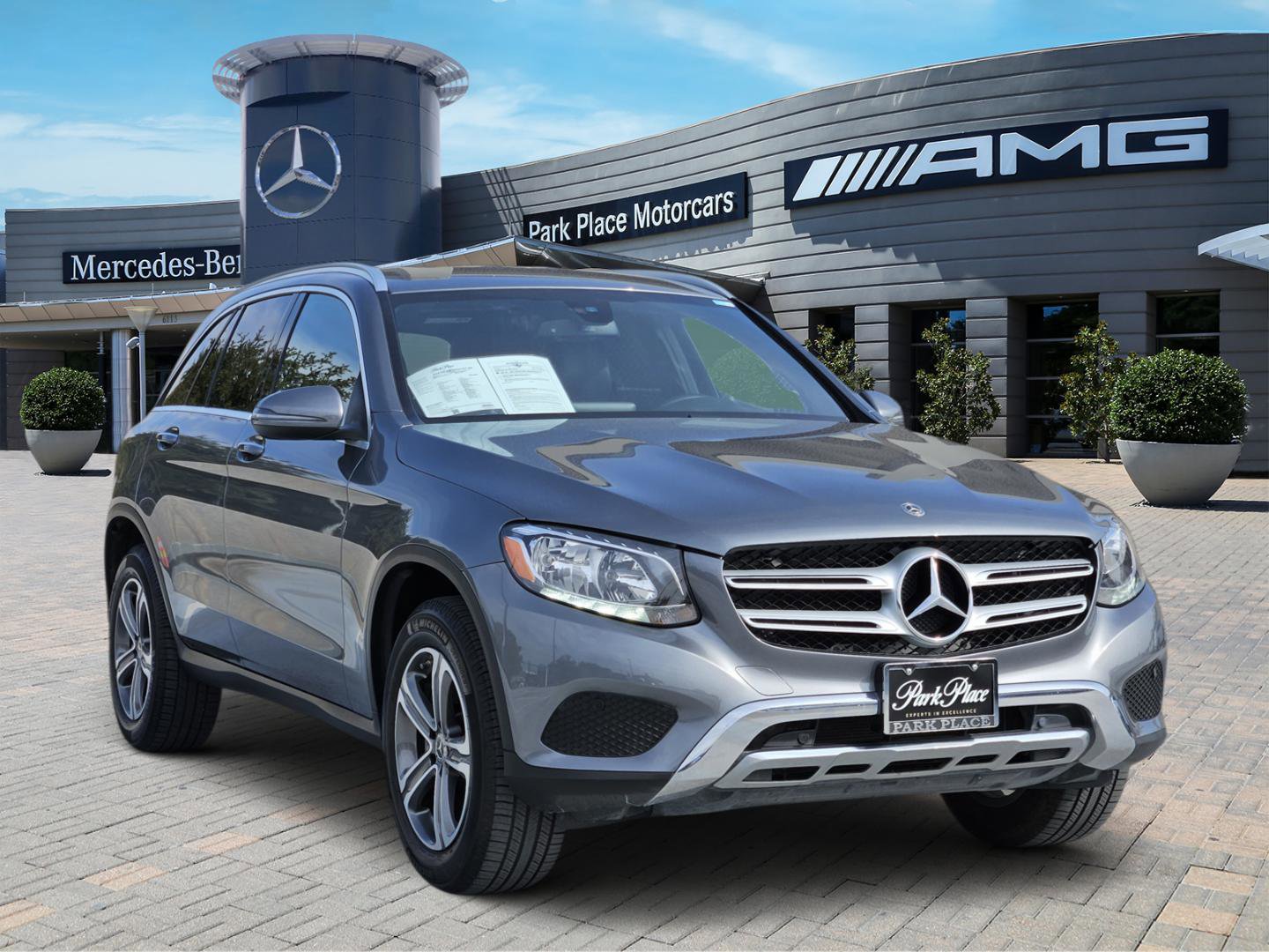 Used 2019 Mercedes-Benz GLC 300 image 2