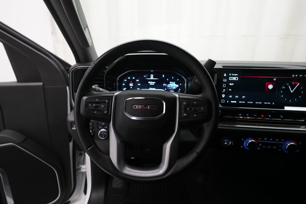 Used 2023 GMC Sierra 1500 Elevation w/ X31 Off-Road Package AWD/4WD image 4