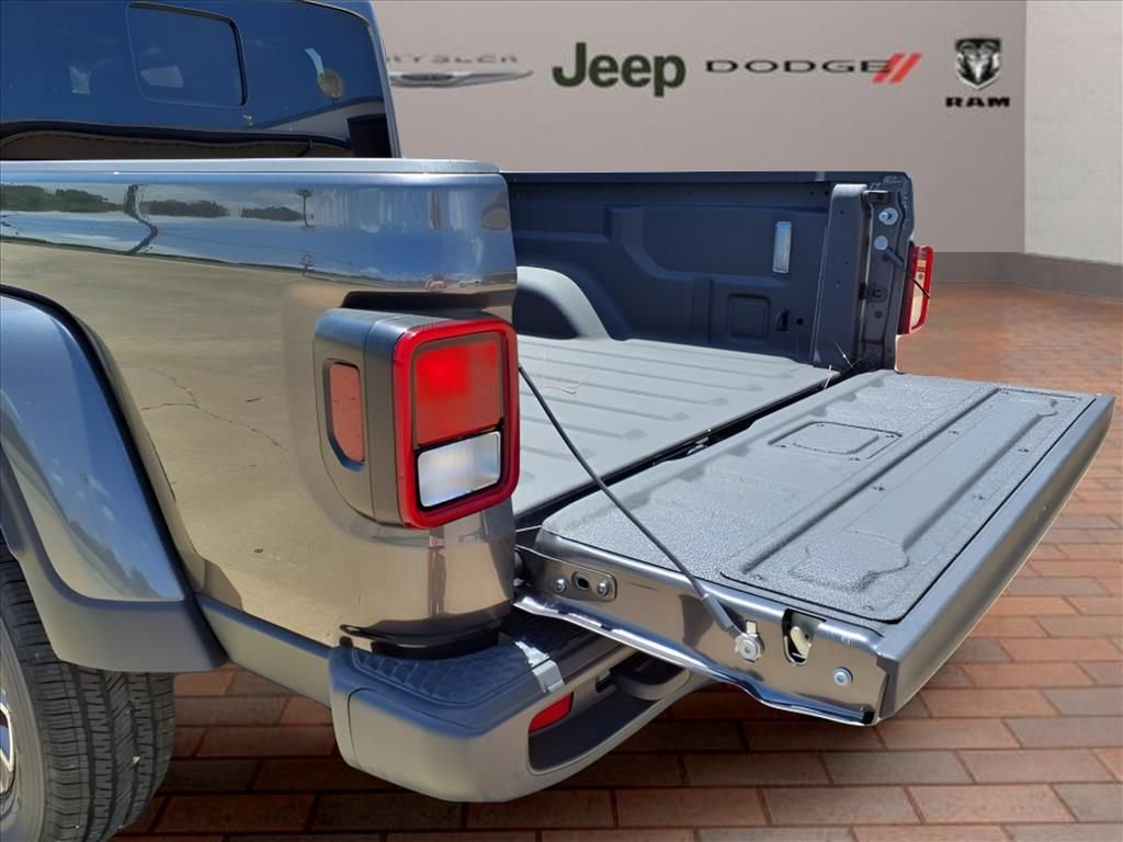 New 2025 Jeep Gladiator Sport w/ Premium Package AWD/4WD image 24