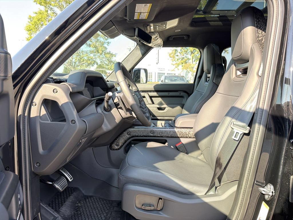 New 2026 Land Rover Defender 110 OCTA AWD/4WD image 3