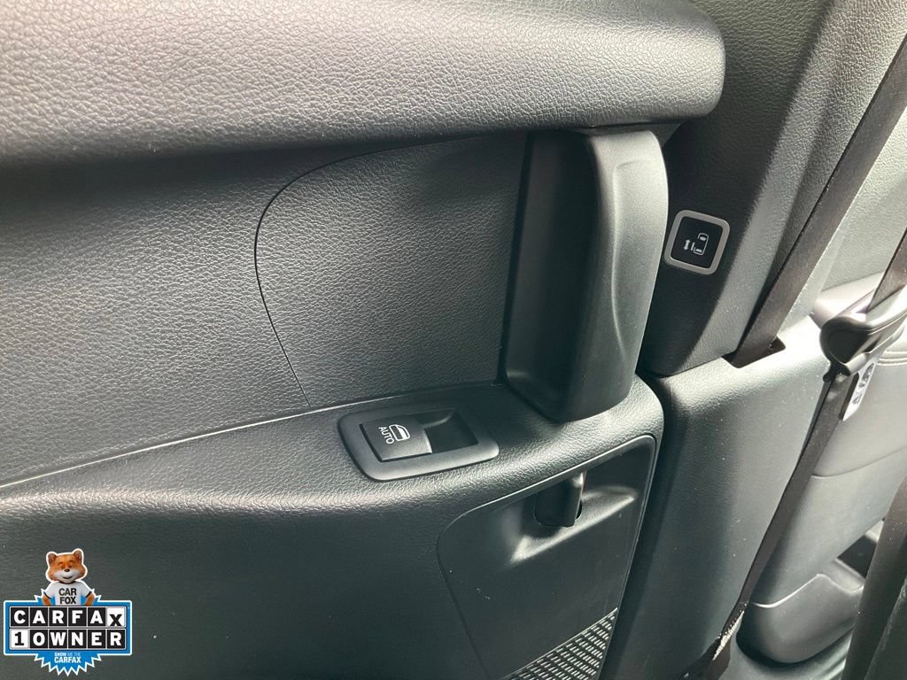Used 2023 Chrysler Pacifica Limited w/ Uconnect Theater Family Group FWD image 51