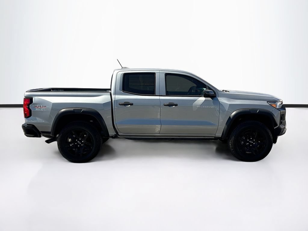 Used 2025 Chevrolet Colorado Trail Boss AWD/4WD image 4