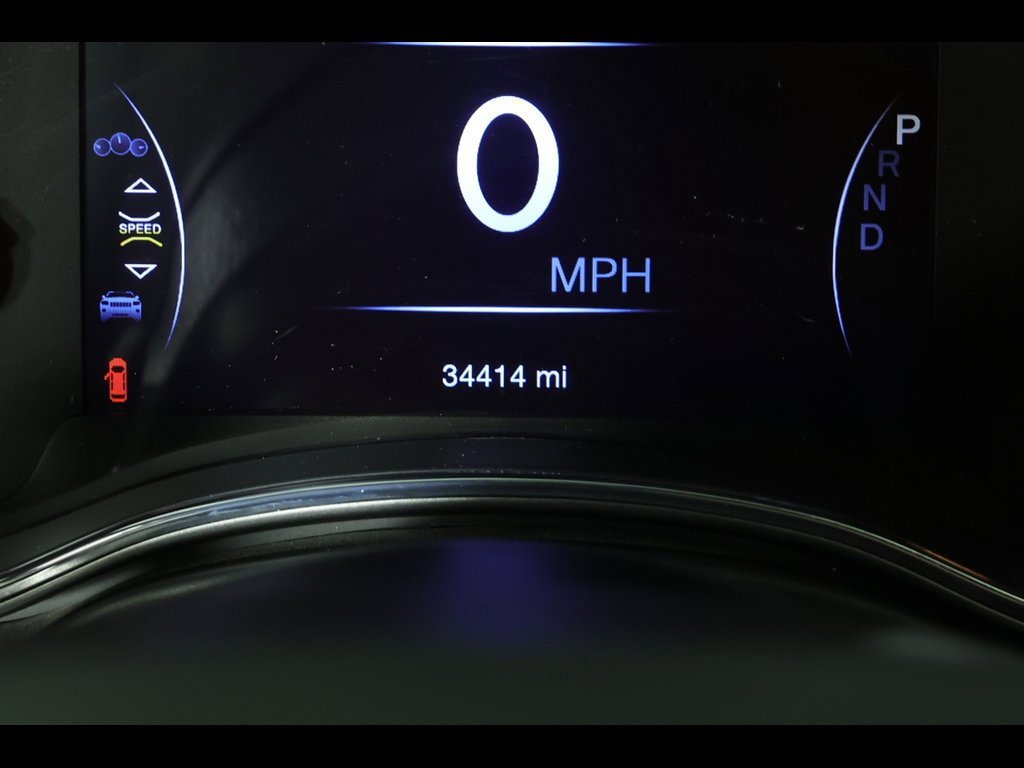 Used 2021 Jeep Grand Cherokee Laredo image 25