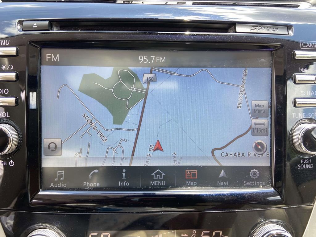 Used 2018 Nissan Murano Platinum w/ Cargo Package FWD image 26