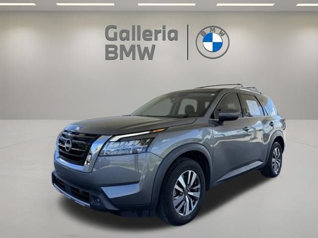 Used 2023 Nissan Pathfinder SL