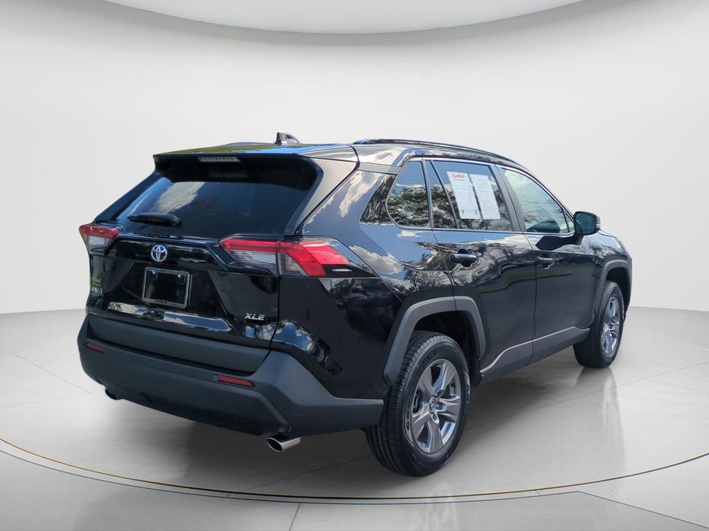 Used 2024 Toyota RAV4 XLE image 4