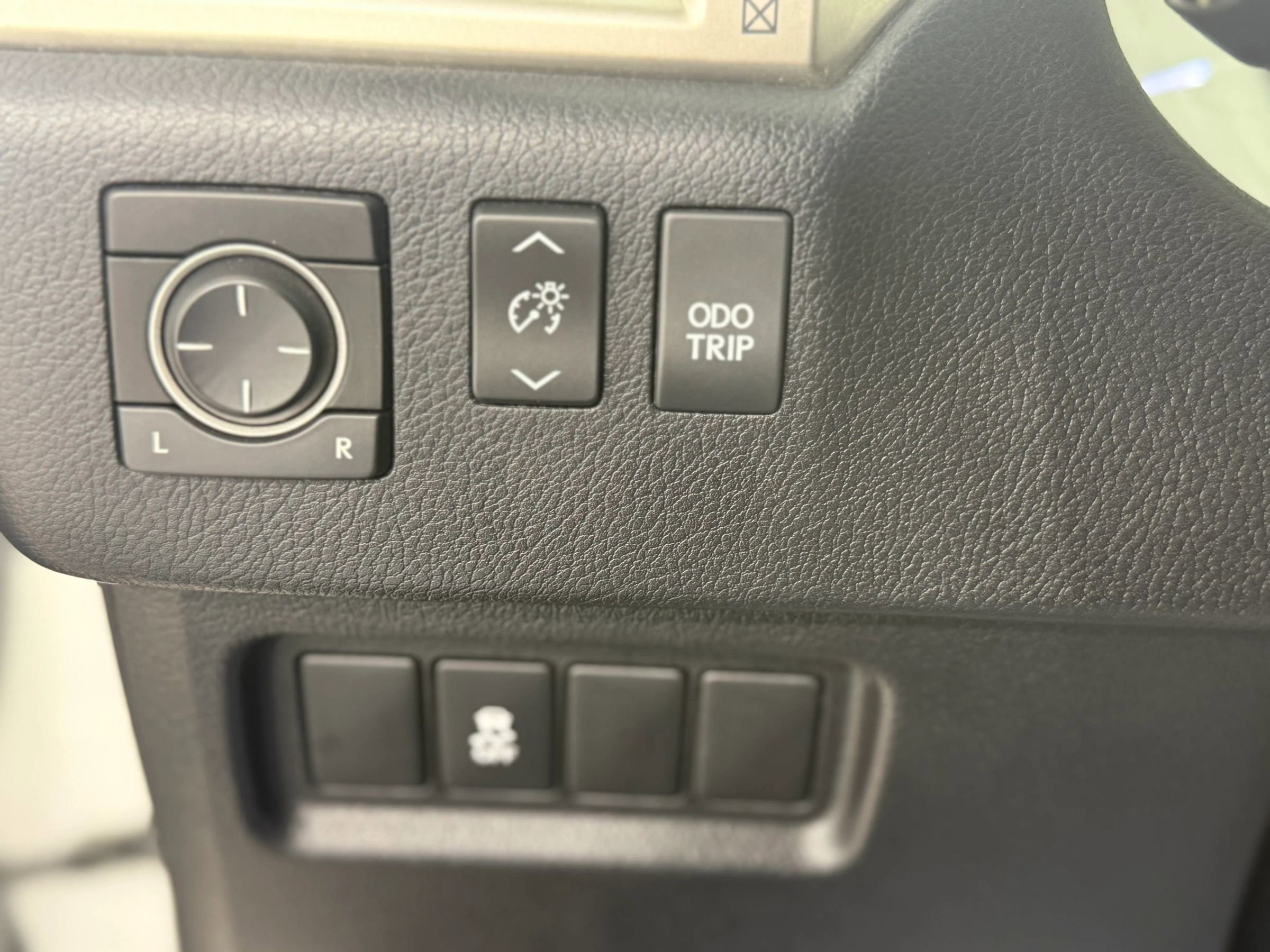 Used 2013 Lexus GX 460 image 22