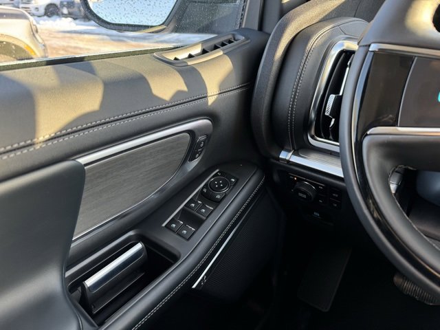 New 2025 Ford Expedition Max Platinum w/ Driver's Package image 33