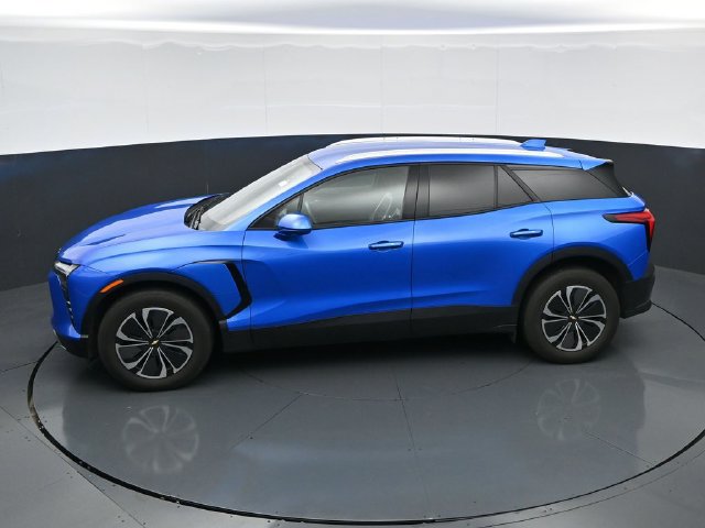 Used 2024 Chevrolet Blazer EV LT AWD/4WD image 42