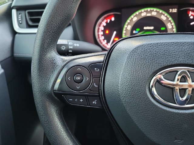 Used 2025 Toyota RAV4 LE FWD image 15