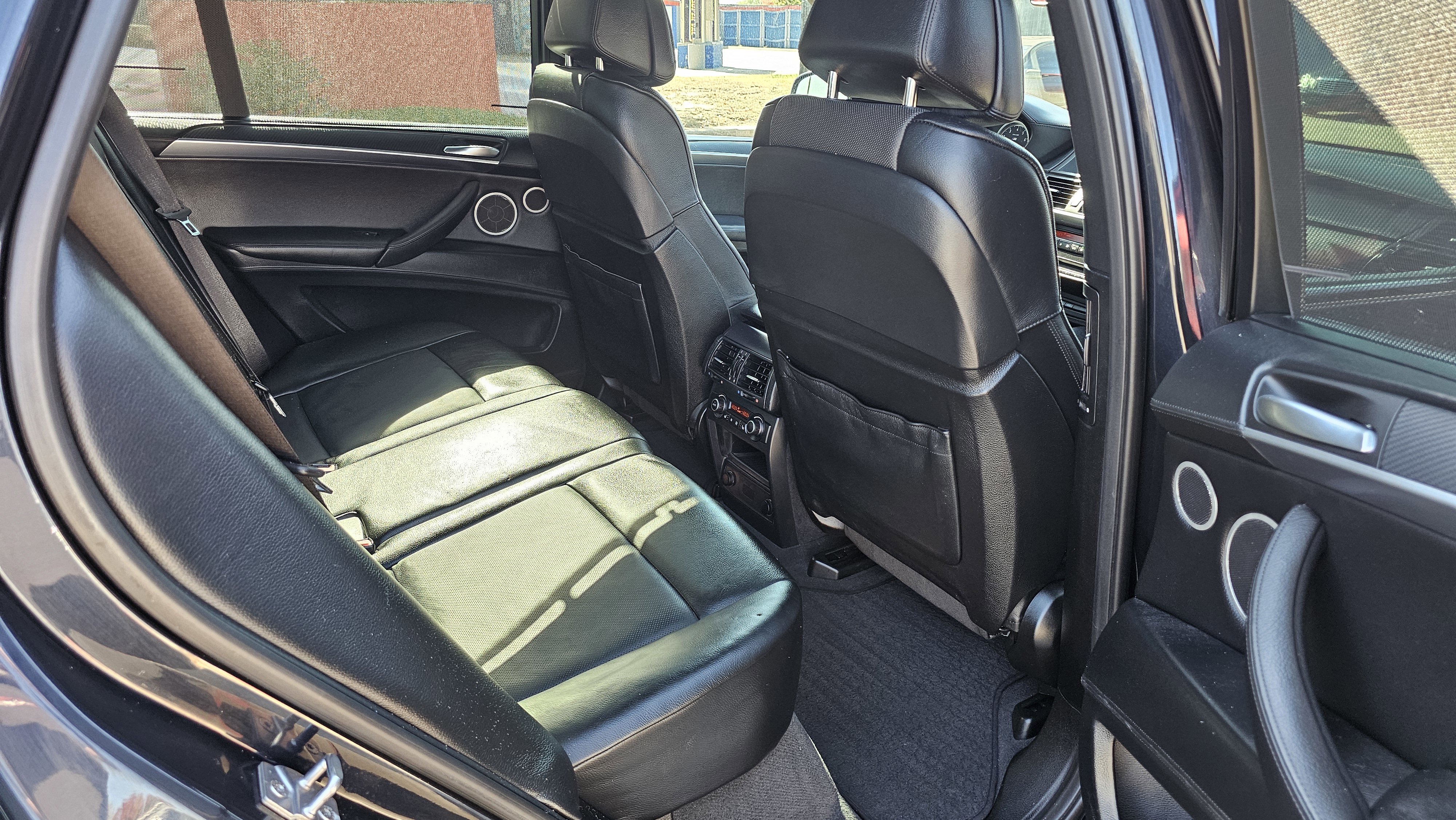 Used 2012 BMW X5 M w/ Active Ventilated Seat Pkg image 30