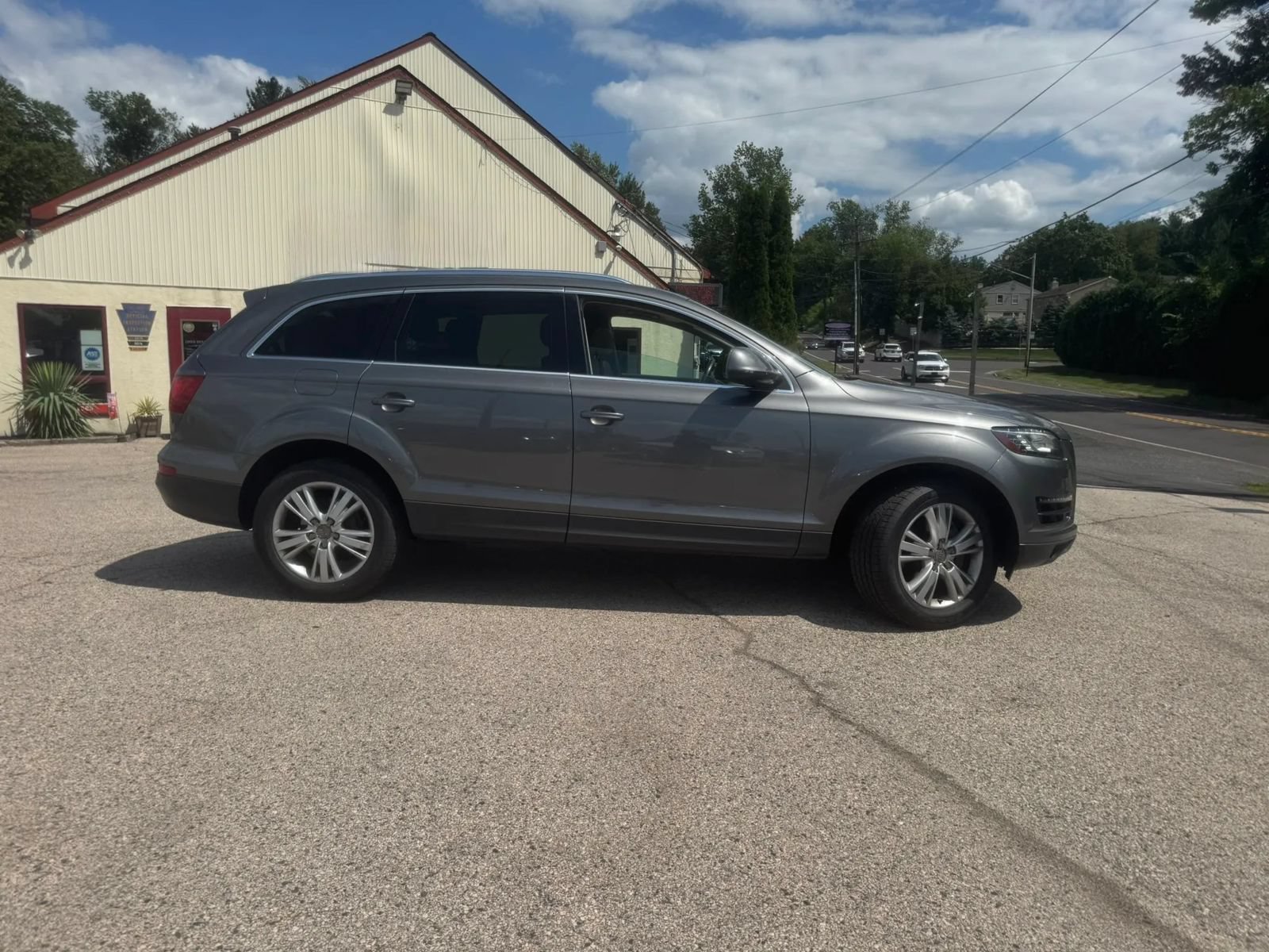 Used 2011 Audi Q7 3.0T Premium Plus AWD/4WD image 4