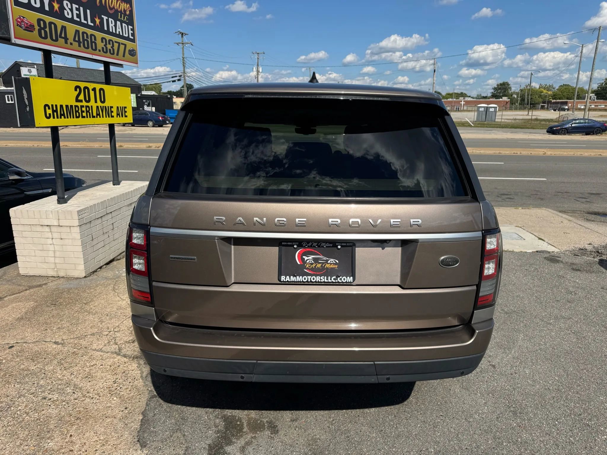 Used 2017 Land Rover Range Rover Supercharged image 5