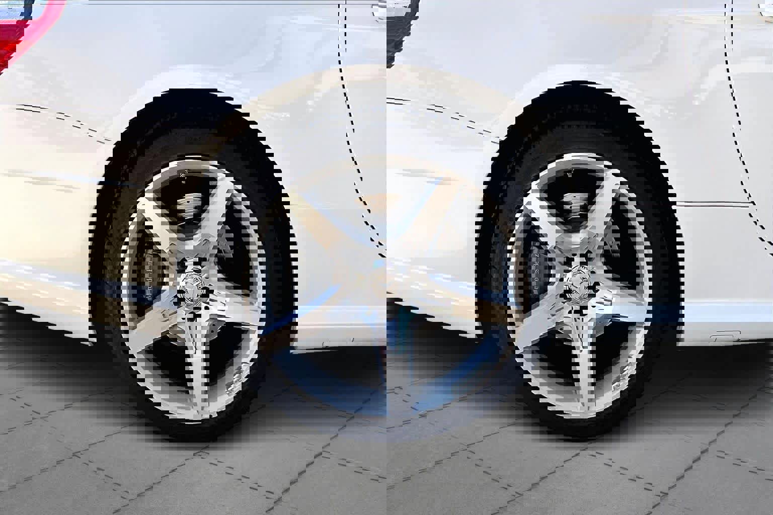 Used 2014 Mercedes-Benz SL 550 image 10