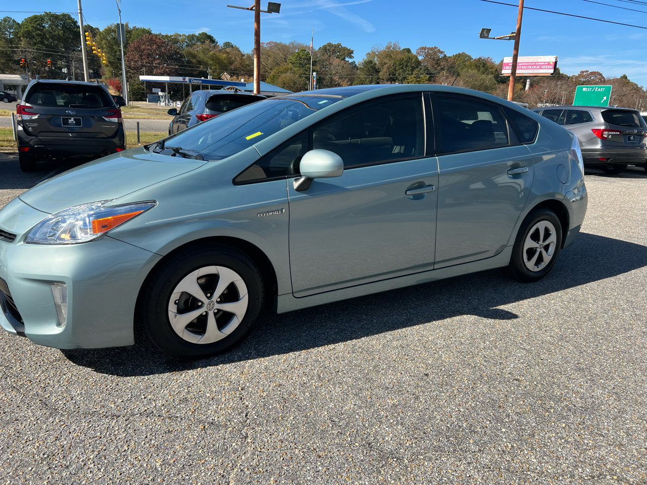 Used 2015 Toyota Prius Five image 10