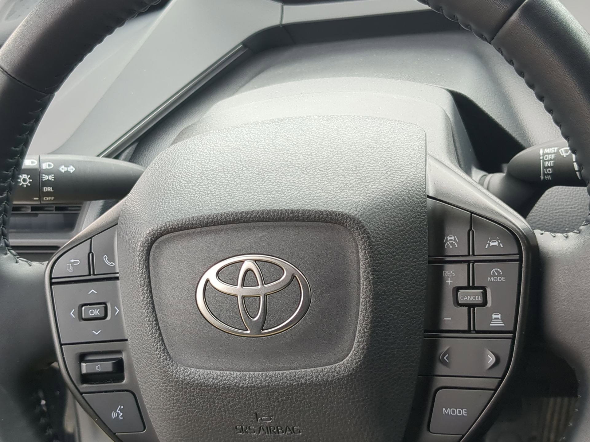 Used 2023 Toyota Prius LE image 15