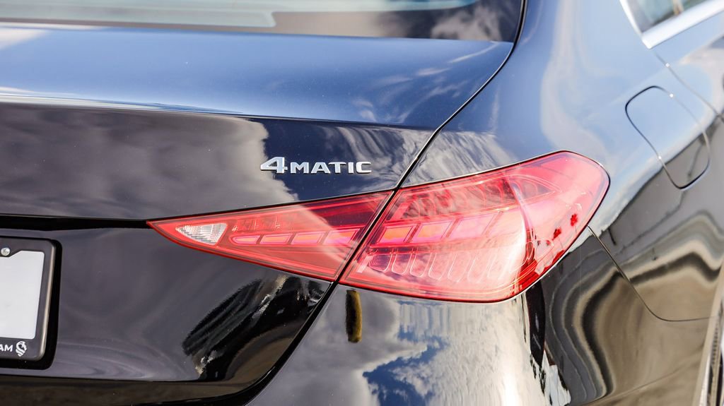 Used 2025 Mercedes-Benz C 300 4MATIC Sedan image 10