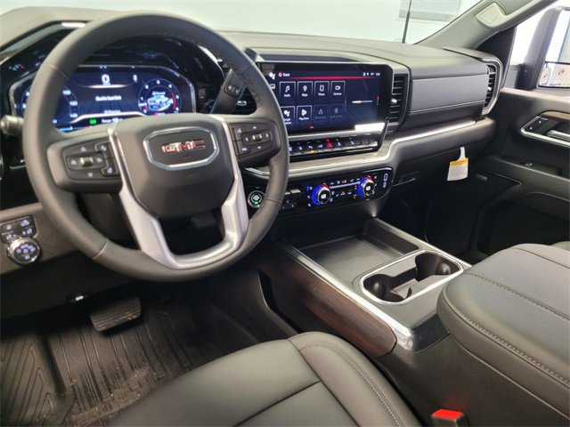 New 2025 GMC Sierra 2500 SLT image 8