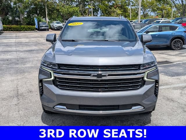 Used 2022 Chevrolet Suburban LT w/ Luxury Package AWD/4WD image 2