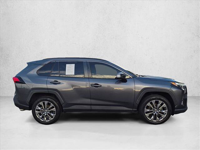 Used 2023 Toyota RAV4 XLE Premium FWD image 4