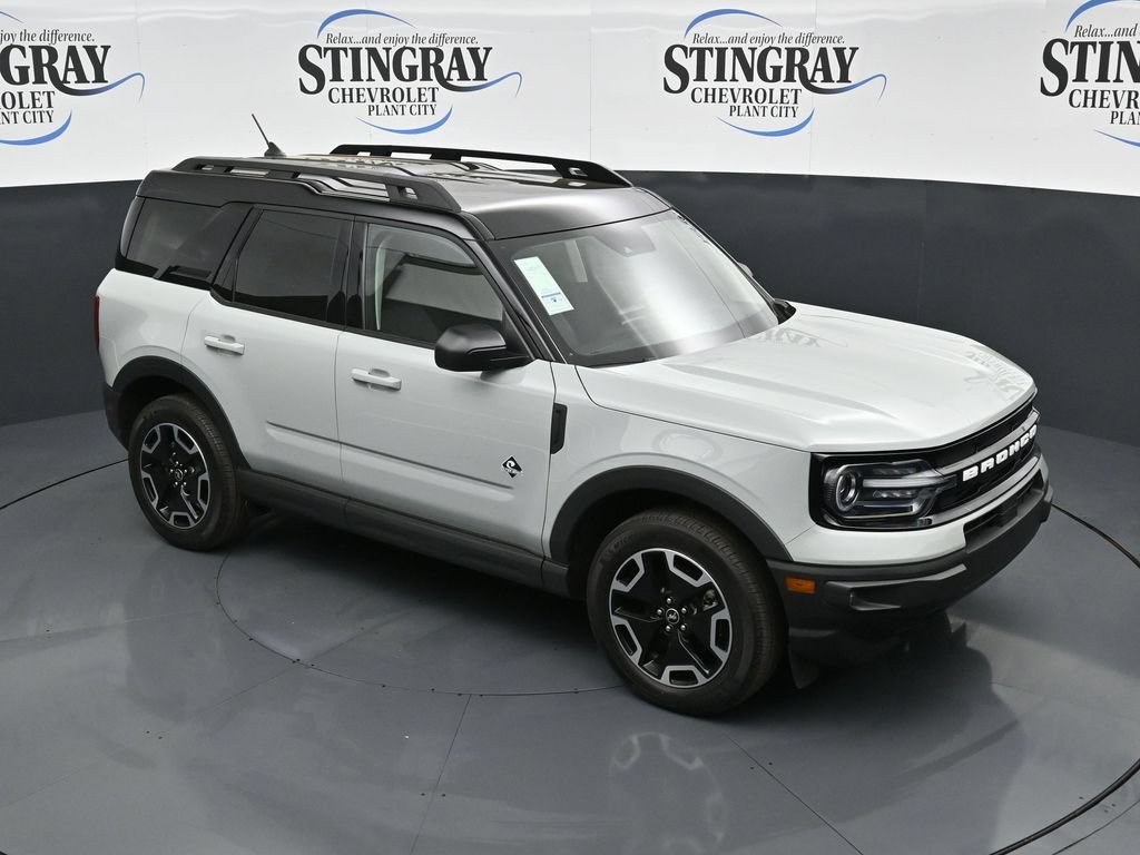 Used 2023 Ford Bronco Sport Outer Banks w/ Tech Package AWD/4WD image 18