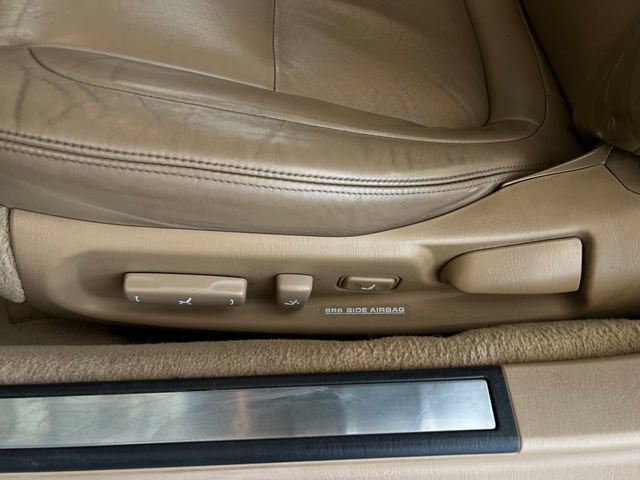 Used 2006 Lexus SC 430 Convertible w/ Preferred Accessory Pkg RWD image 32