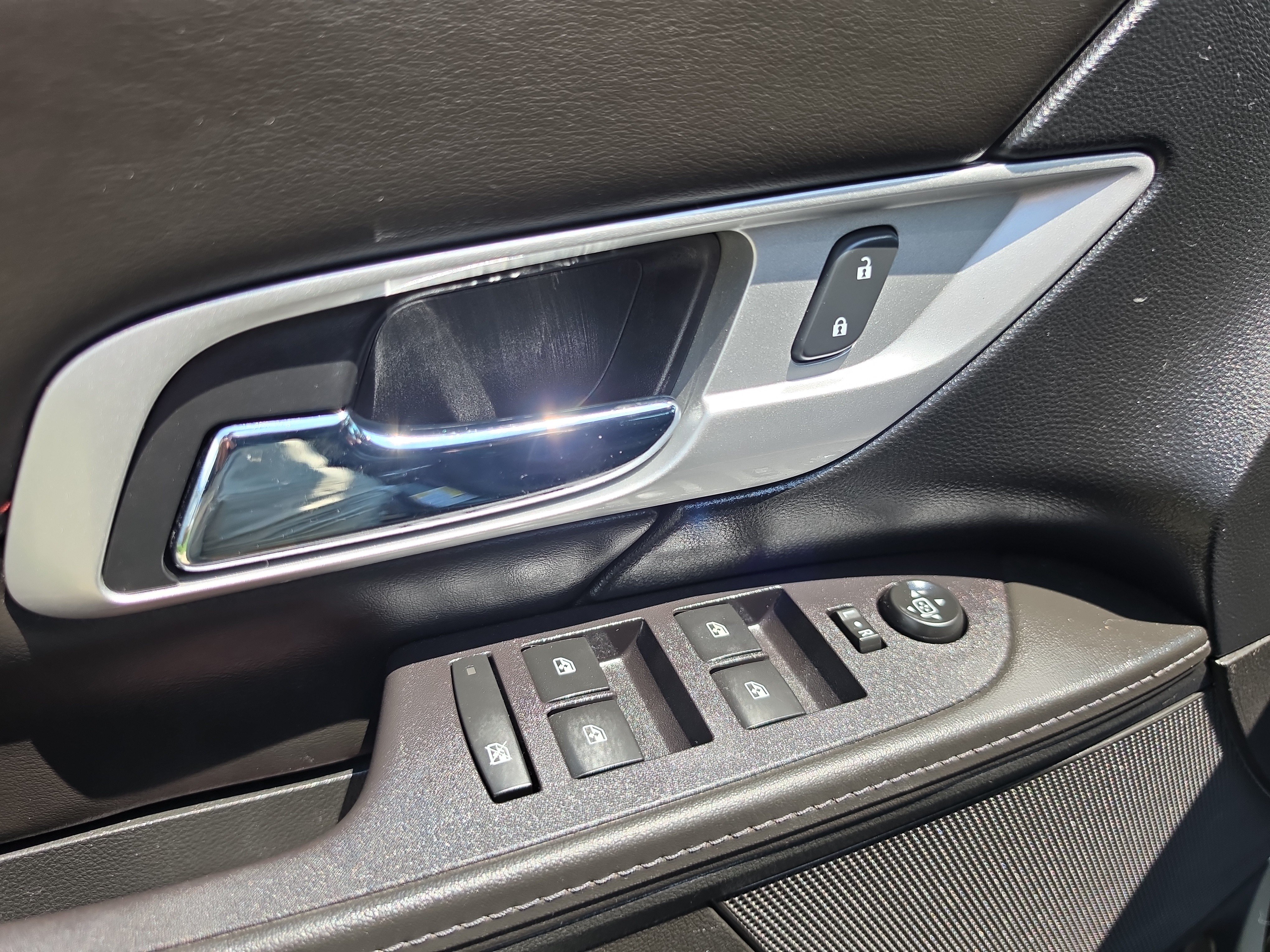 Used 2016 GMC Terrain SLE w/ Convenience Package AWD/4WD image 17