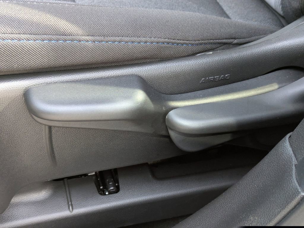 Used 2025 Chevrolet Trax LS w/ LS Convenience Package image 20