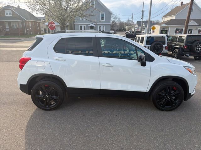 Used 2021 Chevrolet Trax LT w/ Redline Edition image 4