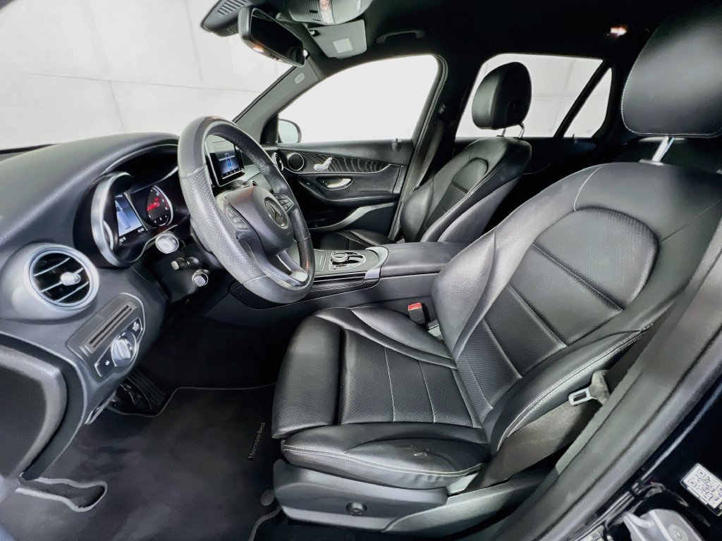 Used 2018 Mercedes-Benz GLC 300 image 19