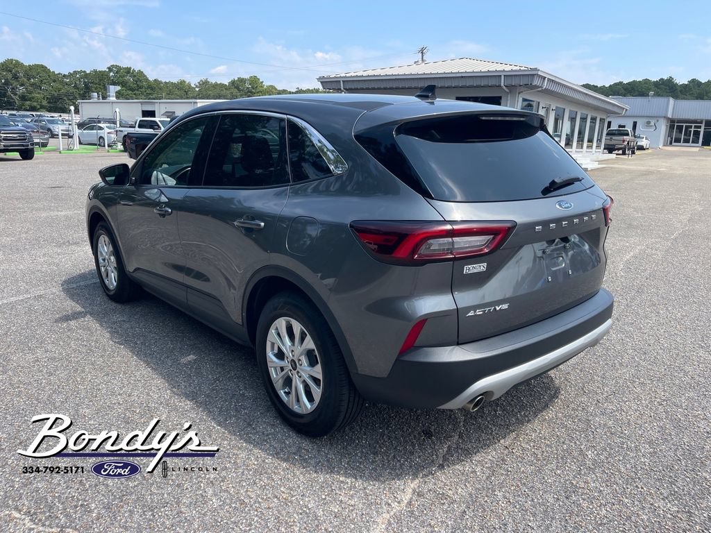 Used 2024 Ford Escape Active FWD image 12