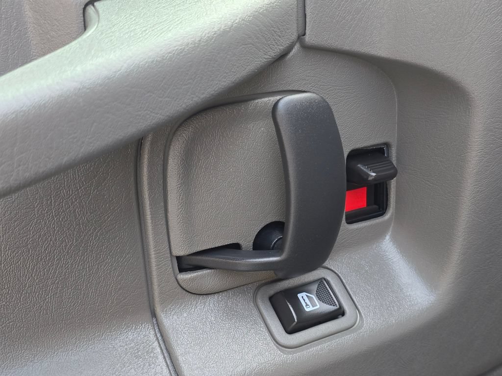 Used 2015 Chevrolet Express 2500 LS RWD image 22