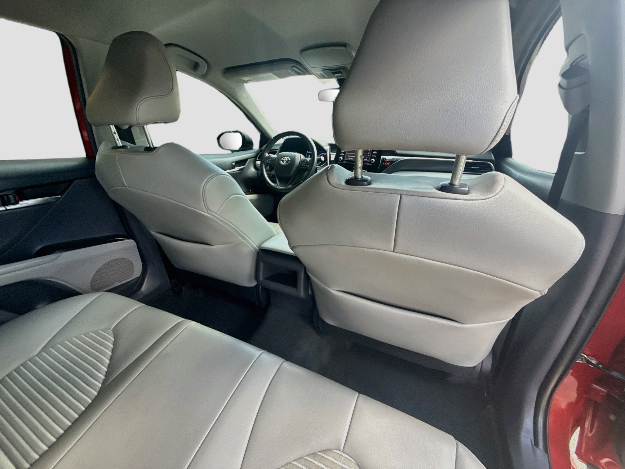 Used 2022 Toyota Camry SE FWD image 26