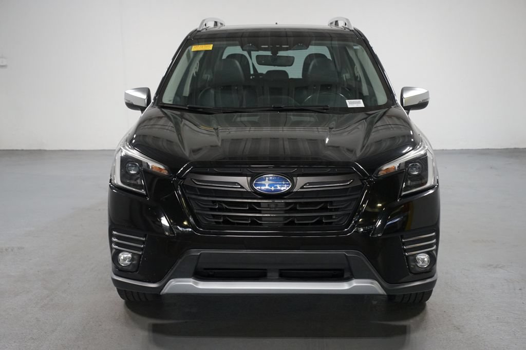 Used 2023 Subaru Forester Touring AWD/4WD image 2