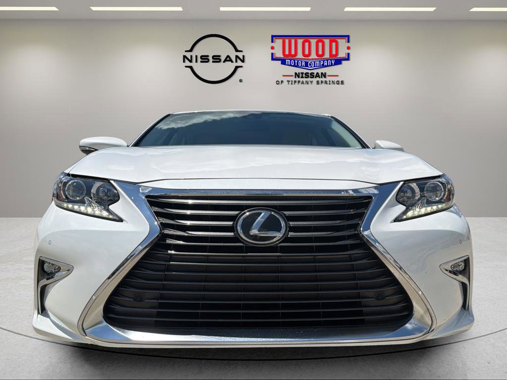Used 2016 Lexus ES 350 w/ Premium Package w/Wood Trim FWD image 6