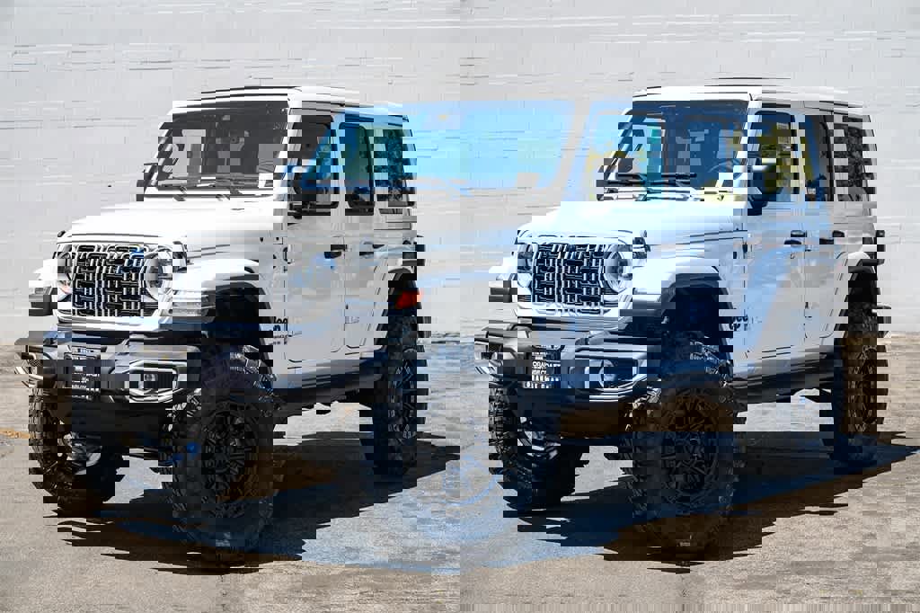 New 2025 Jeep Wrangler Sahara w/ Safety Group