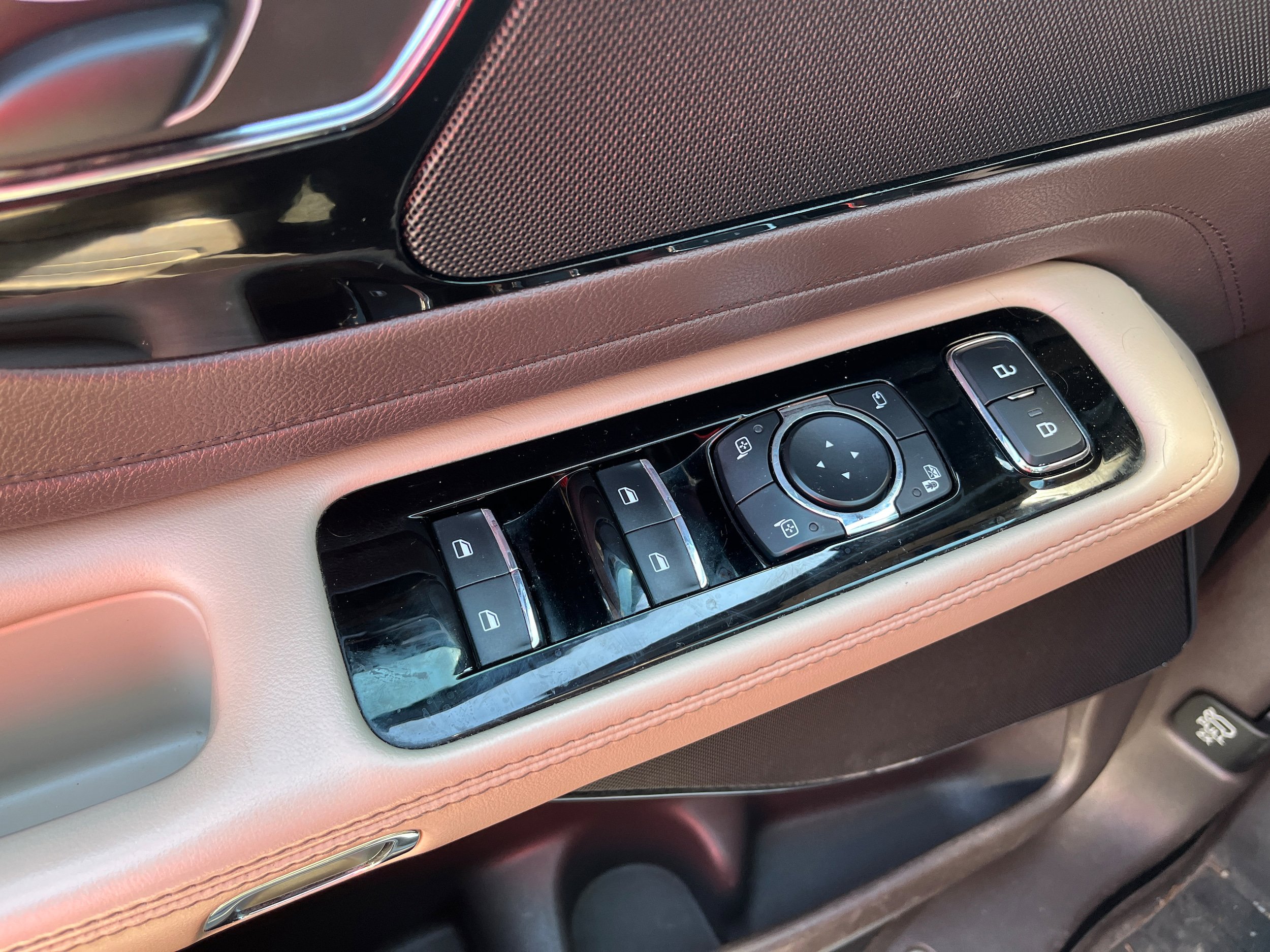 Used 2021 Lincoln Aviator Grand Touring w/ Equipment Group 301A AWD/4WD image 22