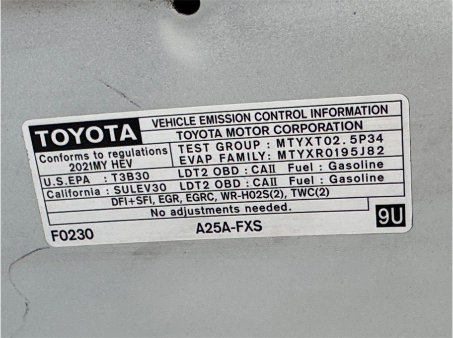Used 2021 Toyota Sienna XLE w/ XLE Plus Package FWD image 29