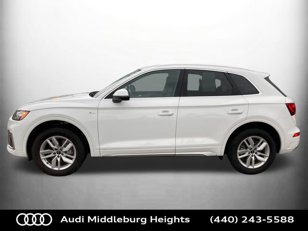 Certified 2023 Audi Q5 2.0T Premium w/ Convenience Package image 5