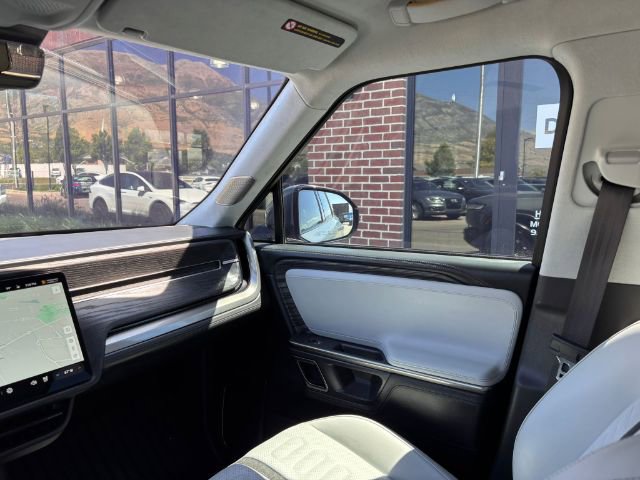 Used 2024 Rivian R1S Adventure image 36