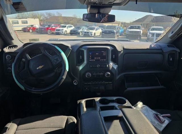 Used 2024 Chevrolet Silverado 2500 Custom w/ Custom Convenience Package image 5