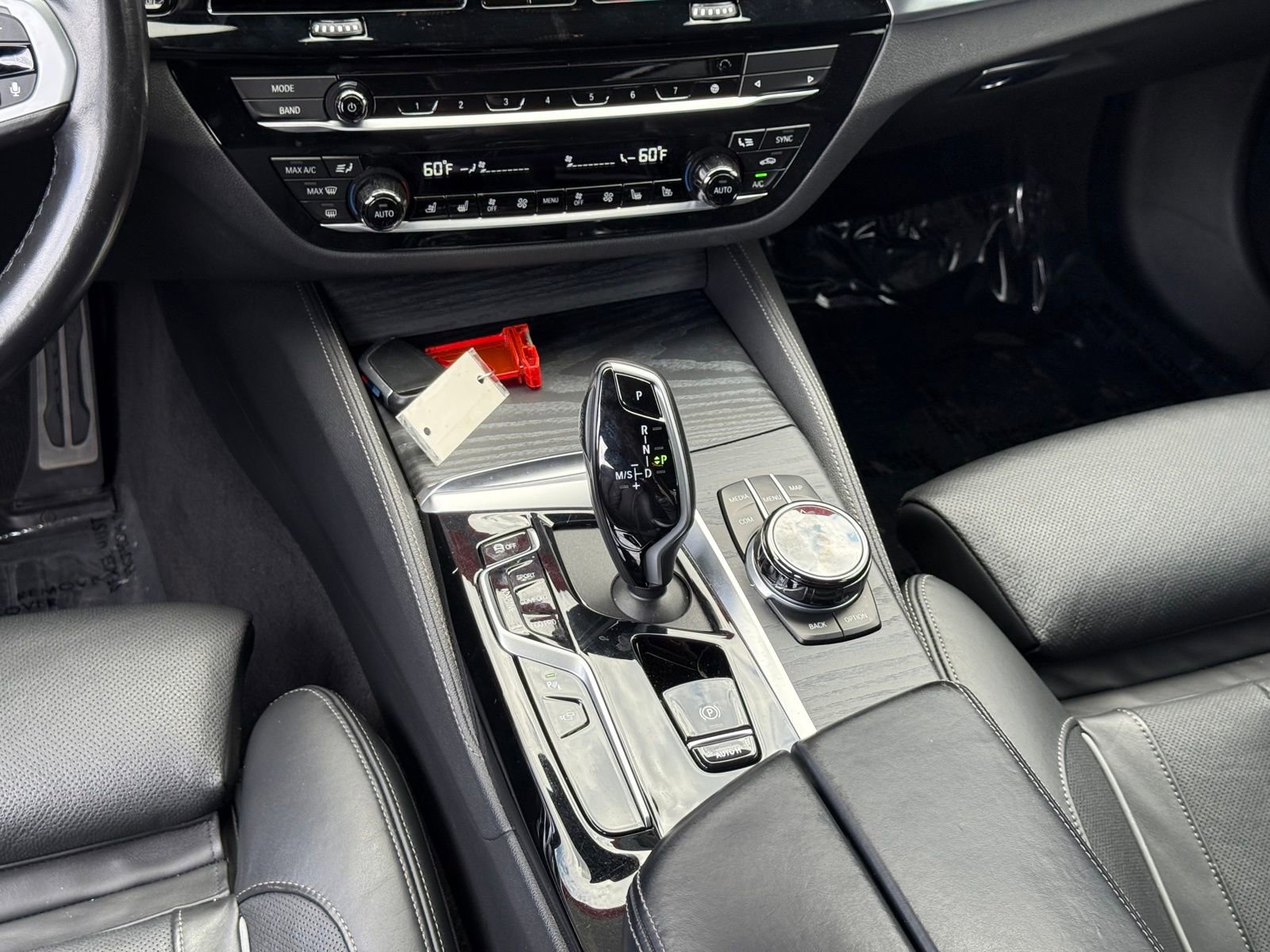Used 2021 BMW M550i xDrive w/ Dynamic Handling Package AWD/4WD image 20