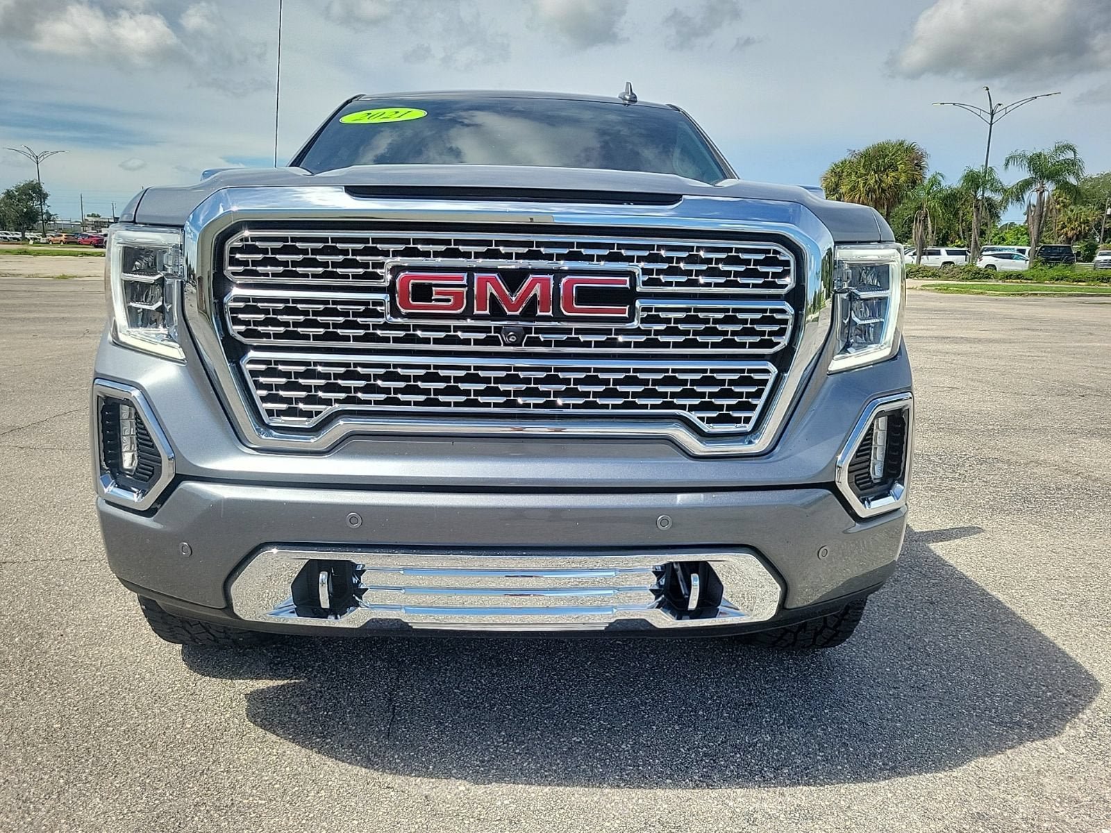 Certified 2021 GMC Sierra 1500 Denali w/ Denali Ultimate Package AWD/4WD image 5