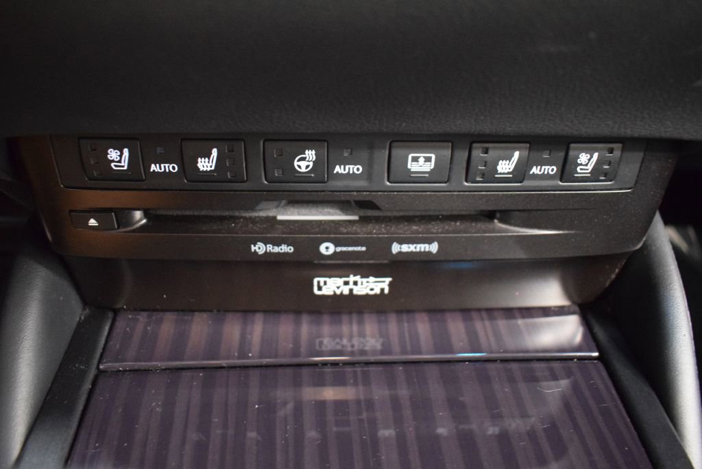 Used 2019 Lexus ES 350 Ultra Luxury image 24