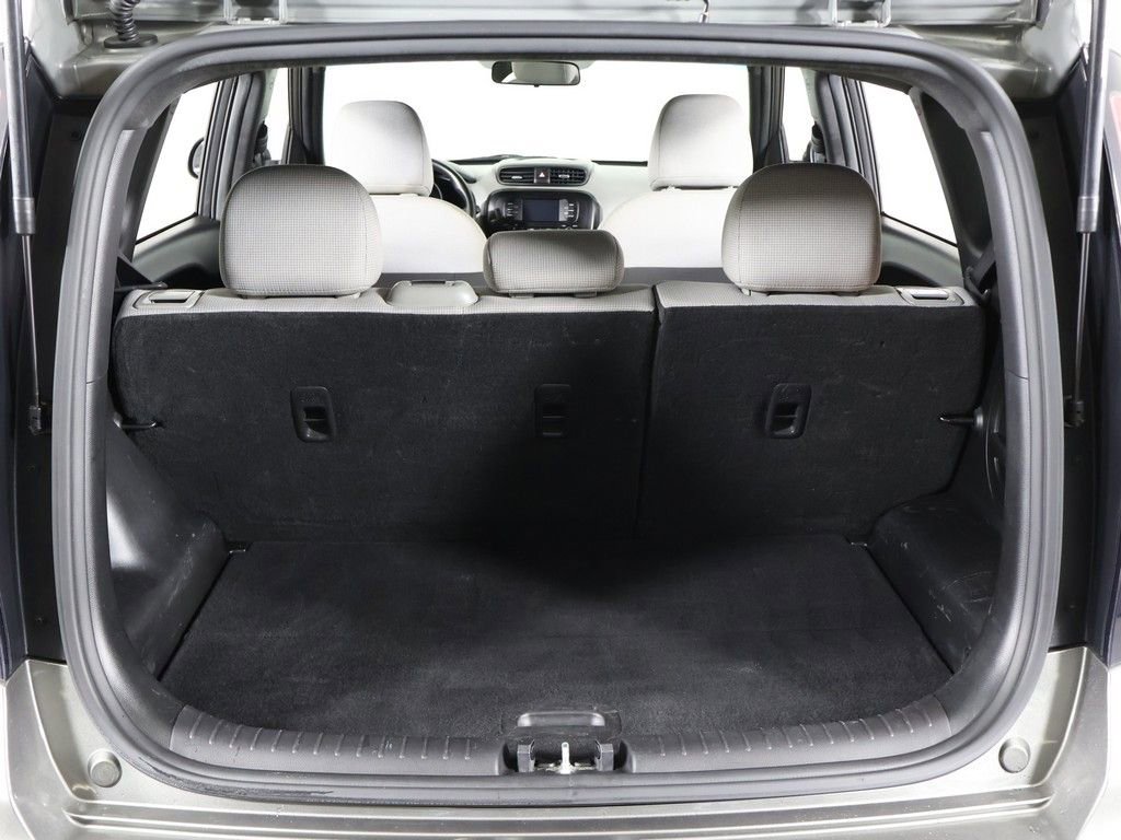 Used 2019 Kia Soul image 16