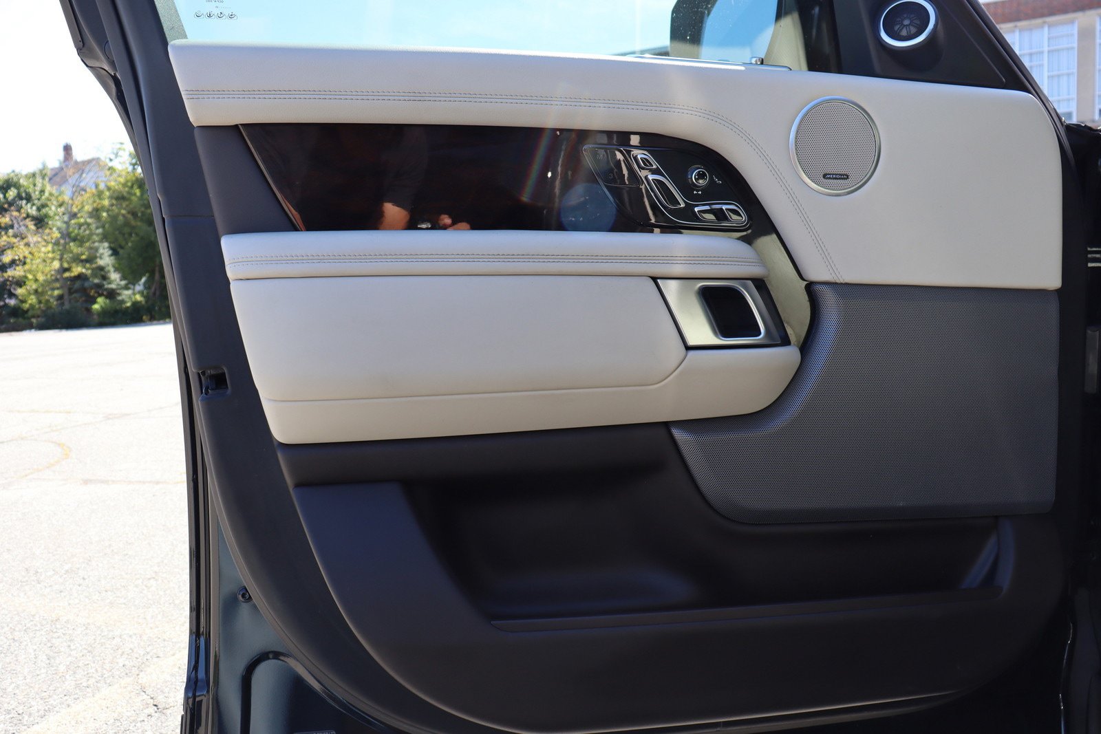 Used 2020 Land Rover Range Rover Long Wheelbase HSE AWD/4WD image 40