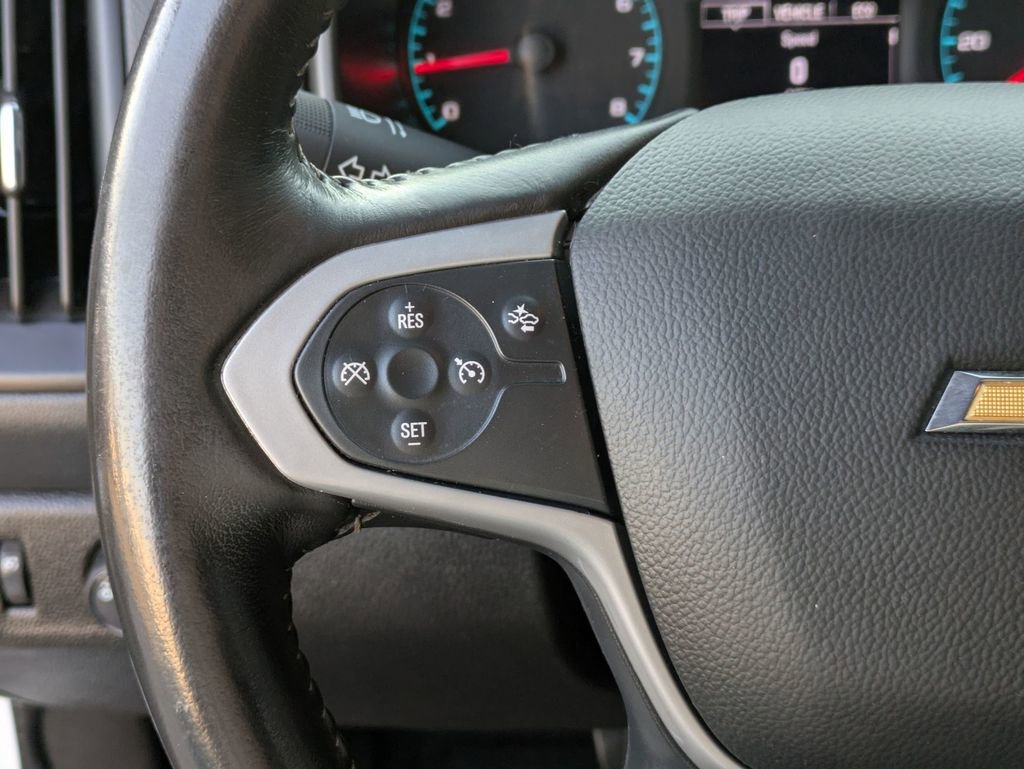 Used 2022 Chevrolet Colorado LT w/ Fleet Safety Package image 19