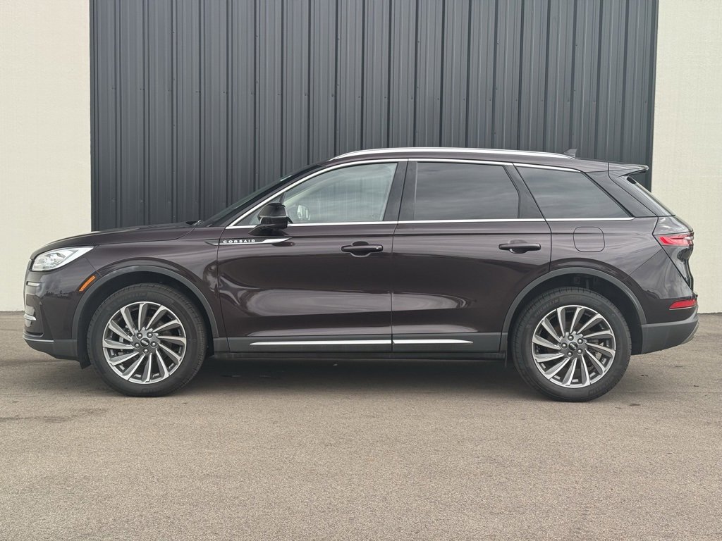 Used 2023 Lincoln Corsair Reserve w/ Equipment Group 201A image 2